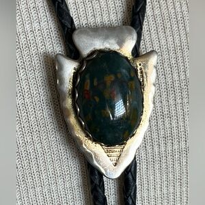 NATURAL LIFE Southwest Bolo Lariat Necklace Green Stone Arrowhead Pendant